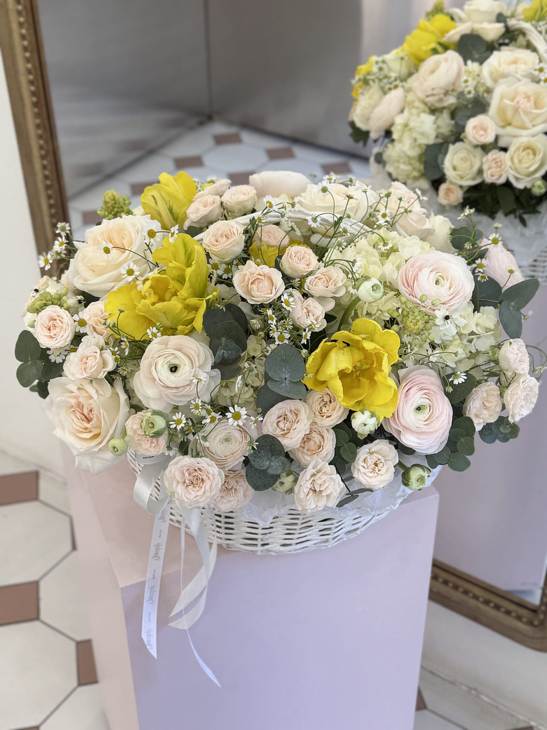 Champagne Rose & Yellow Lisianthus Garden