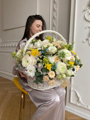 Champagne Rose & Yellow Lisianthus Garden
