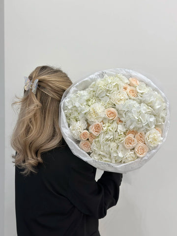 White Hydrangea & Peach Rose