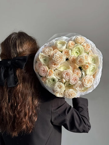 Ranunculus & Rose Harmony